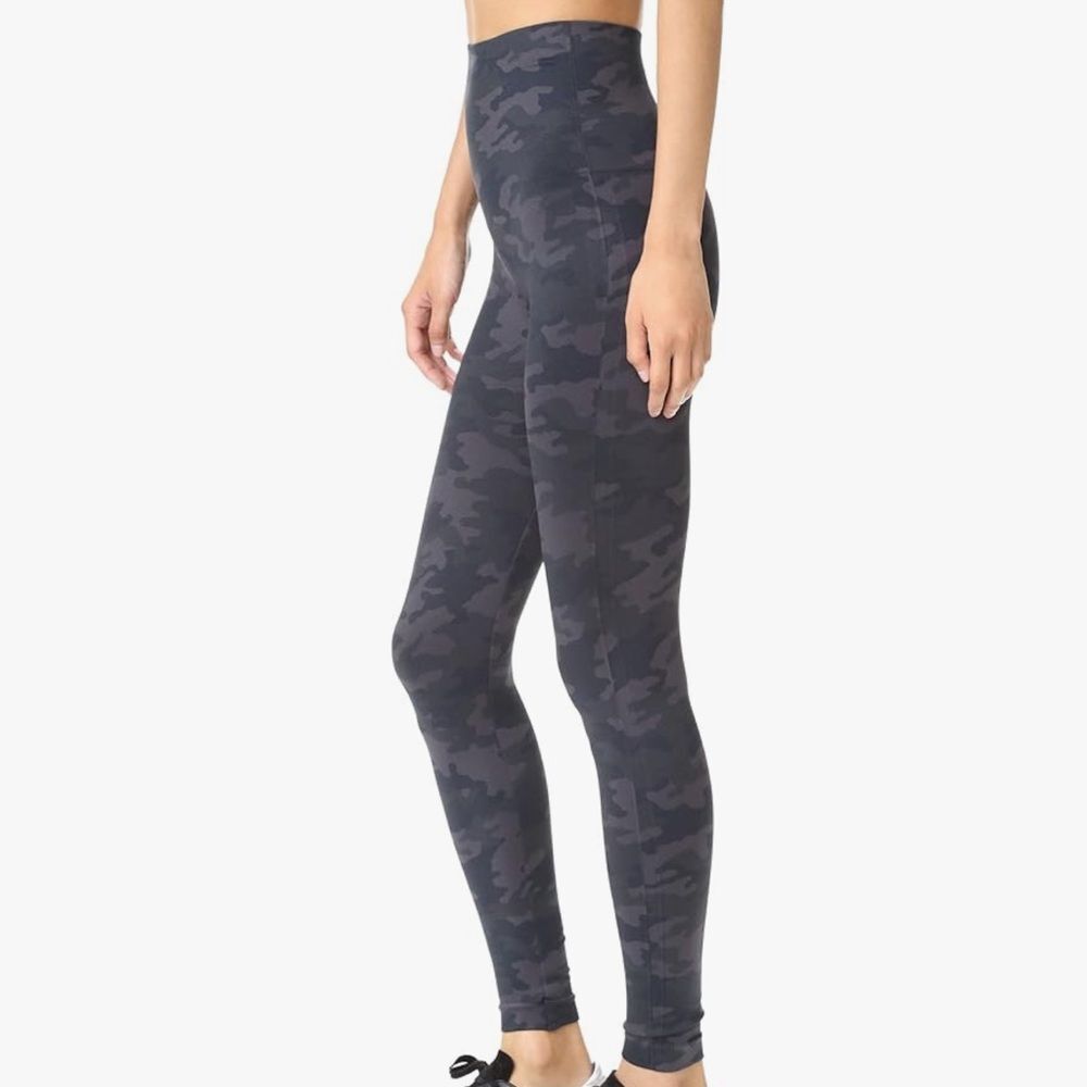 SPANX Seamless Leggings - Comfortable Athletic Wear Core & Tummy Control size M